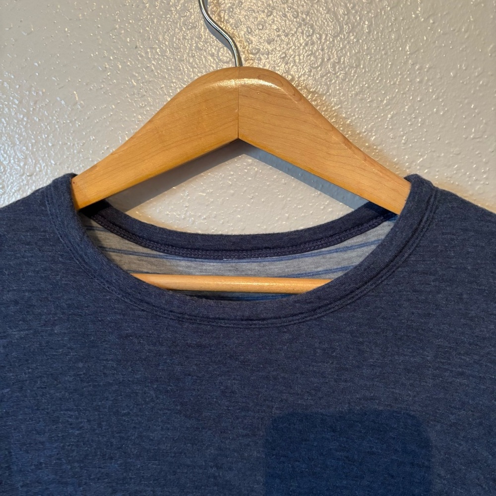 Faherty Cloud Reversible Crew - image 6